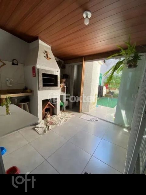 Image 11 - 881483
