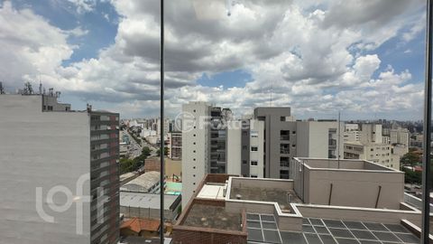 Image 6 - 881493