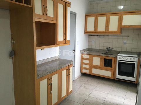 Image 11 - 881503