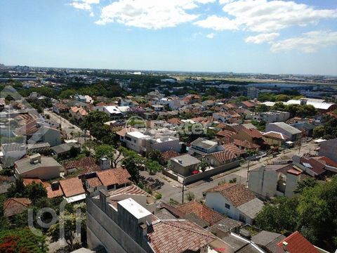 Image 11 - 881509