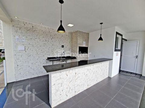 Image 13 - 881516