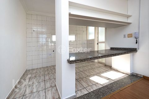 Image 8 - 881521