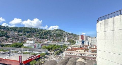 Image 10 - 881522