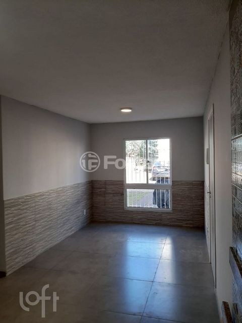 Image 3 - 881581