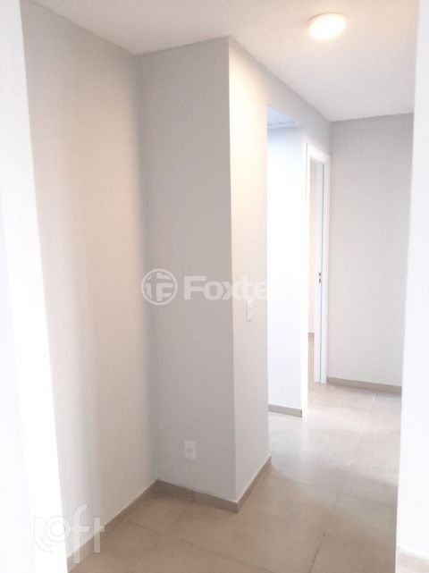 Image 10 - 881581