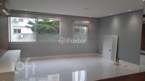 Image 7 - 881588