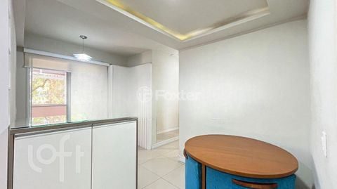 Image 15 - 881589