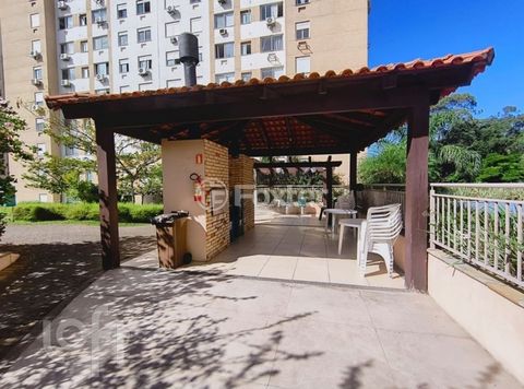 Image 13 - 881590