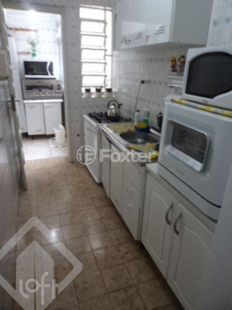 Image 6 - 881592