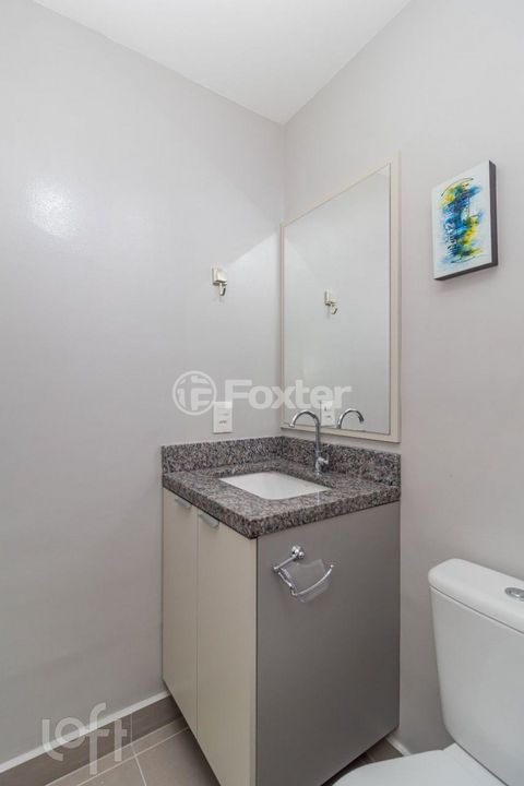 Image 9 - 881602