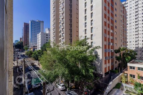 Image 4 - 881604