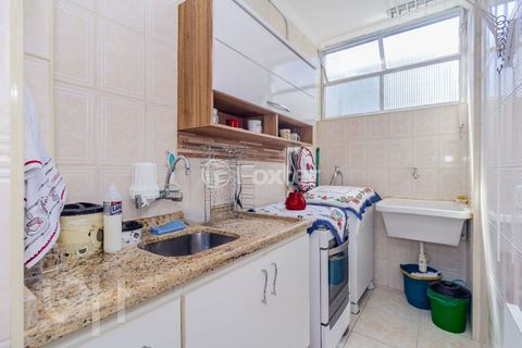 Image 14 - 881604
