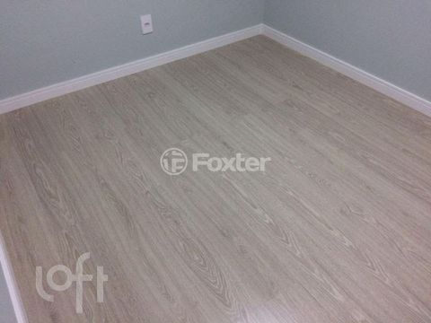 Image 7 - 881613