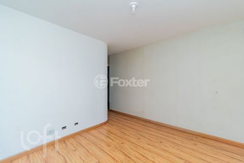Image 16 - 881614