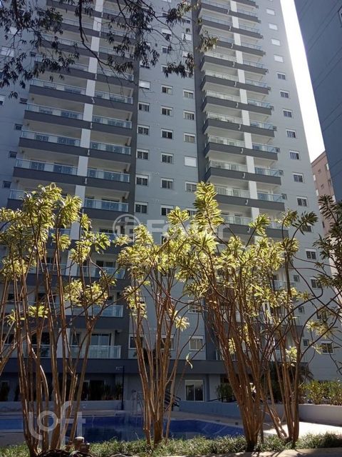 Image 11 - 881615