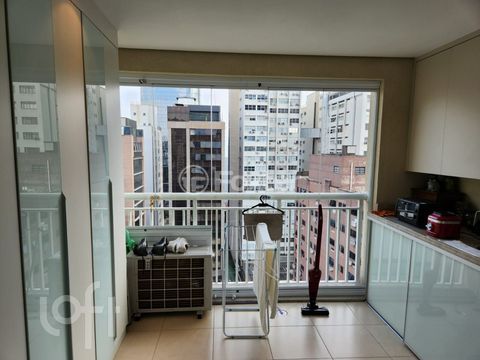 Image 7 - 881617