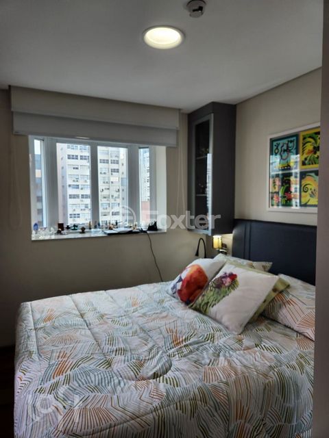 Image 9 - 881617