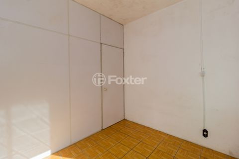 Image 6 - 881623