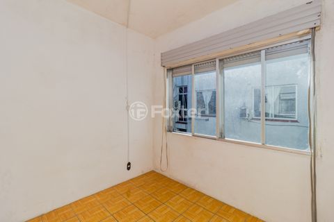 Image 7 - 881623