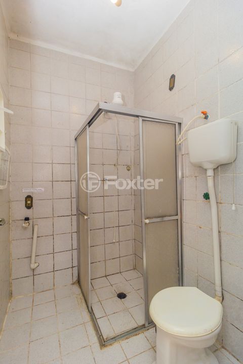 Image 8 - 881623