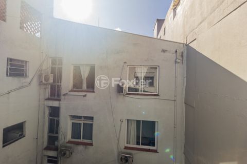 Image 9 - 881623