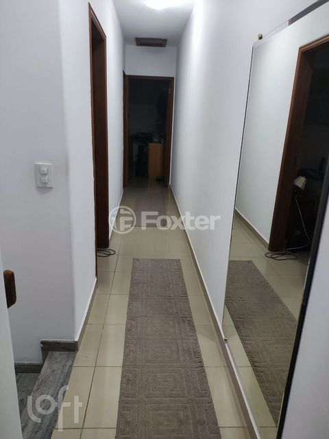 Image 7 - 881631
