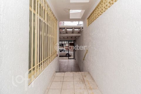 Image 3 - 881633