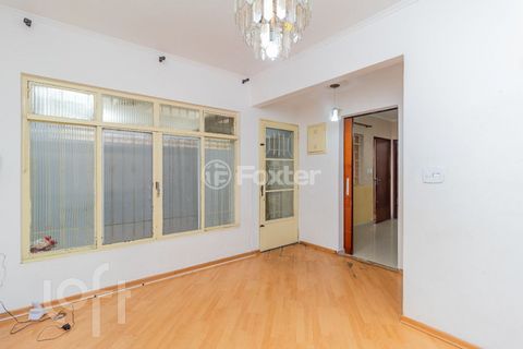 Image 9 - 881633