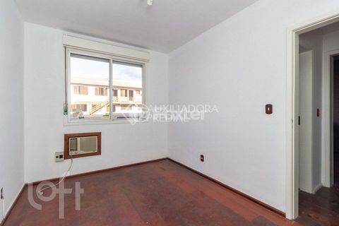 Image 9 - 881636