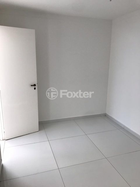 Image 5 - 881658