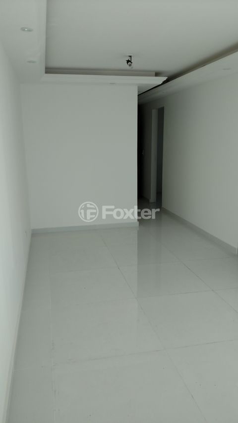 Image 1 - 881658