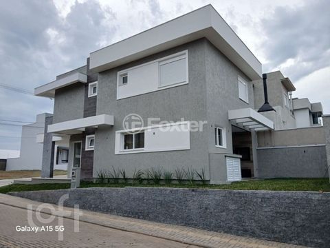Image 3 - 881660