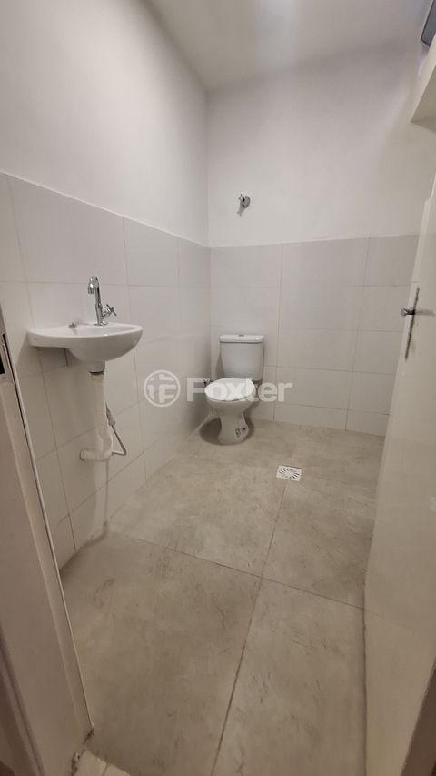 Image 11 - 881662