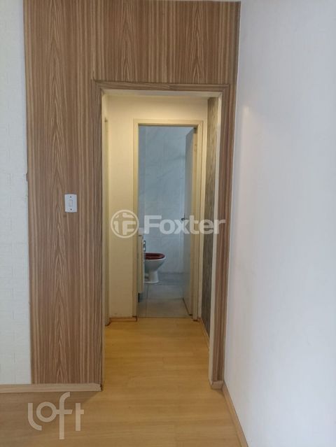 Image 7 - 881663