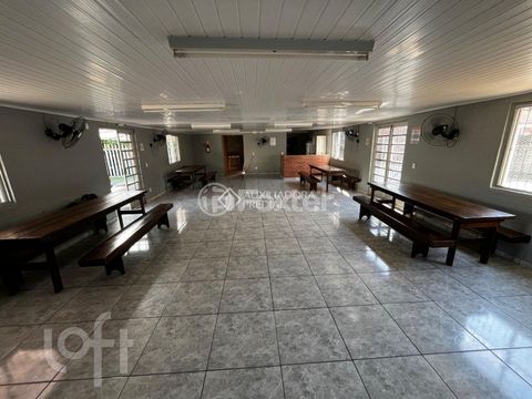 Image 7 - 881667