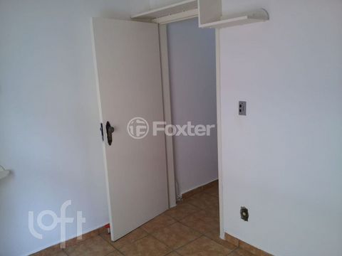 Image 8 - 881668