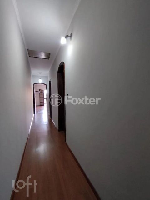 Image 8 - 881671