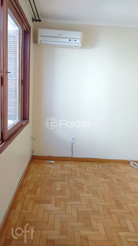 Image 7 - 881688