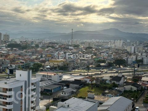 Image 10 - 881689