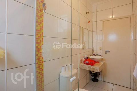 Image 9 - 881690