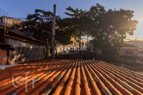 Image 16 - 881699