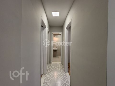Image 3 - 881702