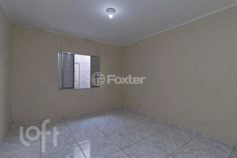 Image 2 - 881704