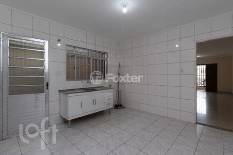 Image 1 - 881704