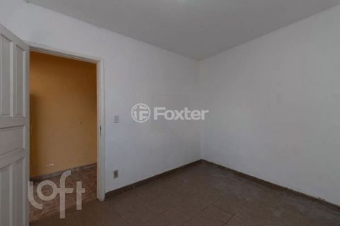 Image 3 - 881704