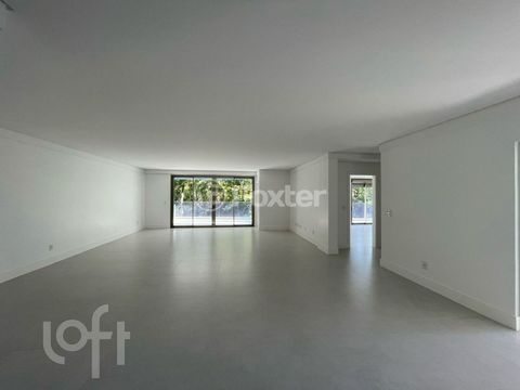 Image 5 - 881712