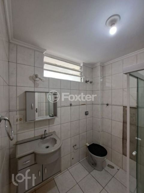 Image 7 - 881726