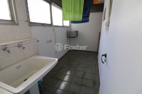 Image 4 - 881727