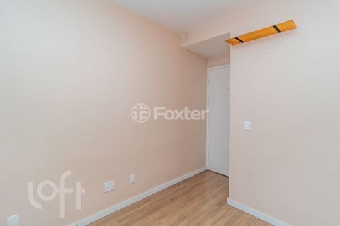 Image 11 - 881729