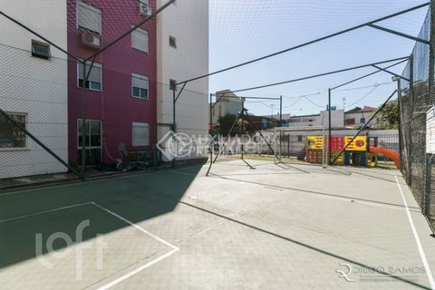 Image 18 - 881730